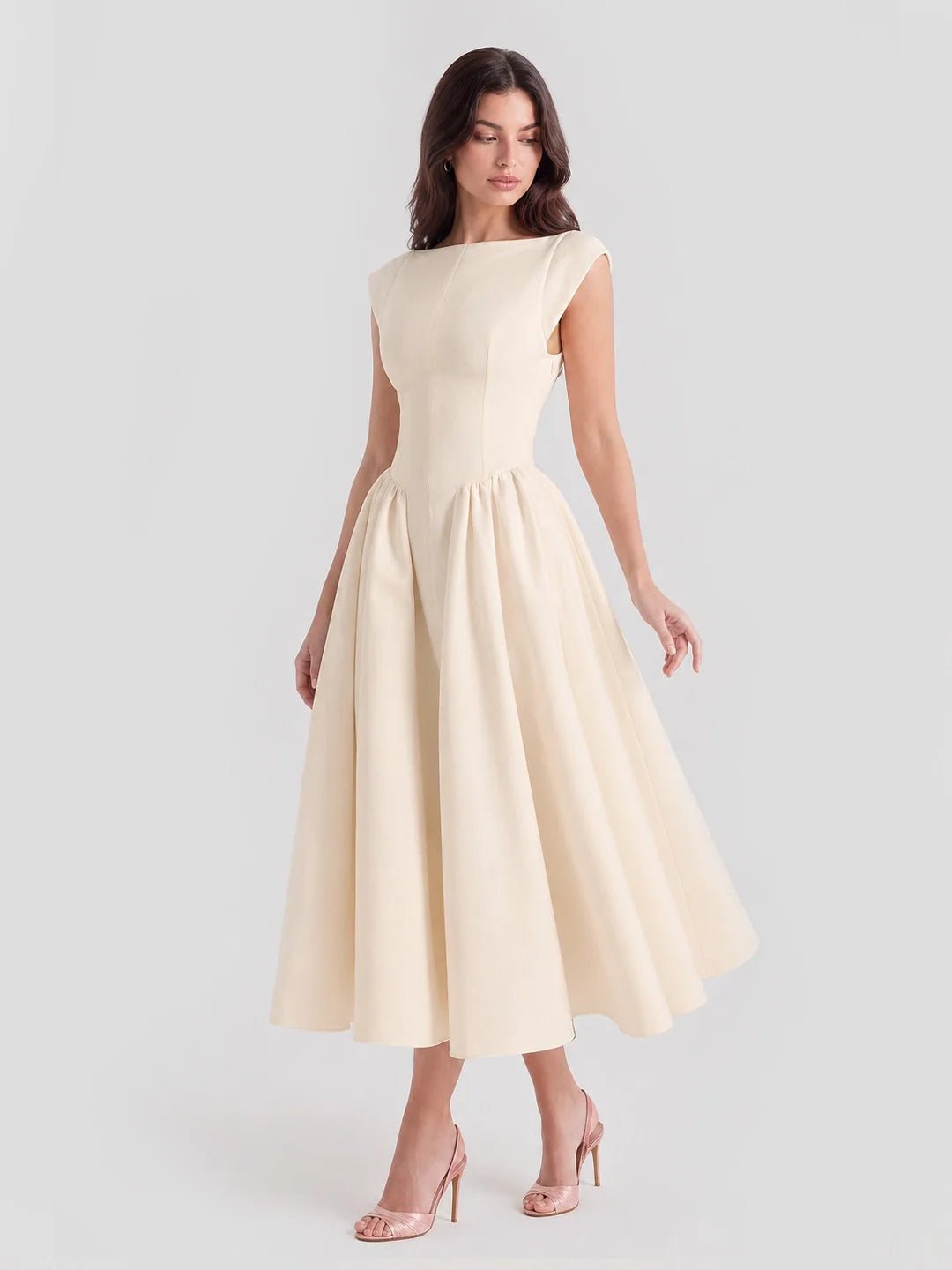 Sofistikert dame satin midi kjole, elegant festkjole med båtutringning for spesielle anledninger.