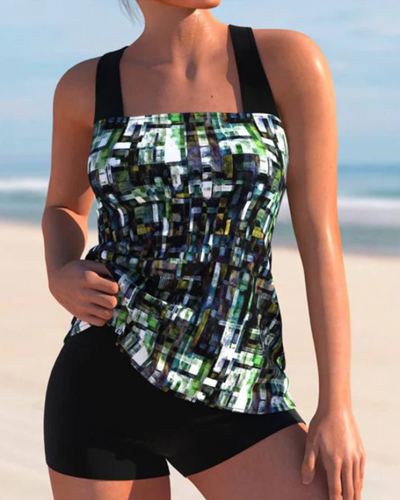 Kvinners tankini-sett med shorts for komfortabel svømming og strandbruk. Todelt badedrakt for sommeren.