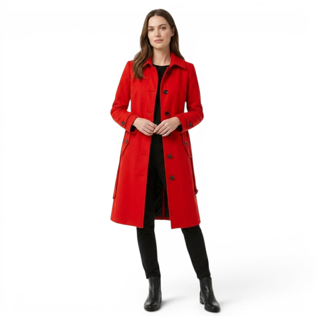 Stilren lang trenchcoat for kvinner, perfekt for vår og høst. Elegant yttertøy med tidløs design.