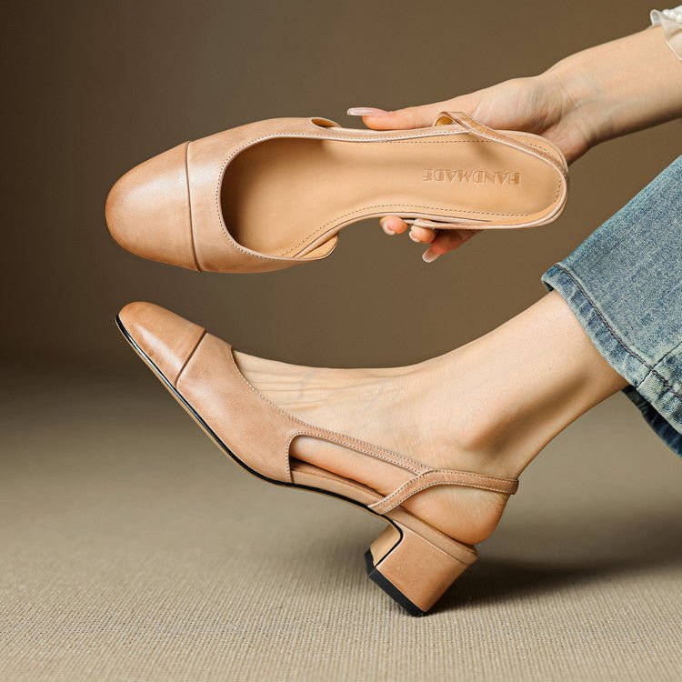 Elegante svarte slingback pumps med mandeltå og komfortabel blokkhæl for fest og hverdag.
