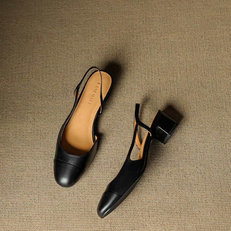 Perfekte festsko: Skinnende sølvfargede slingback pumps med mandeltå og elegant blokkhæl.