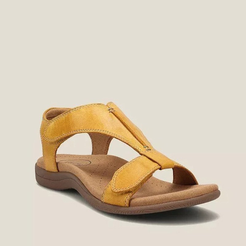 Stilige damesandaler med justerbare stropper for optimal komfort. Perfekte hverdagssandaler.