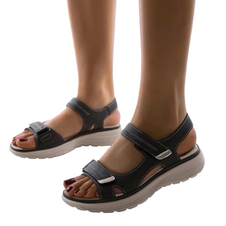 Damensandaler med støtdemping og justerbare stropper for optimal komfort, perfekt for sommersko og fritid.