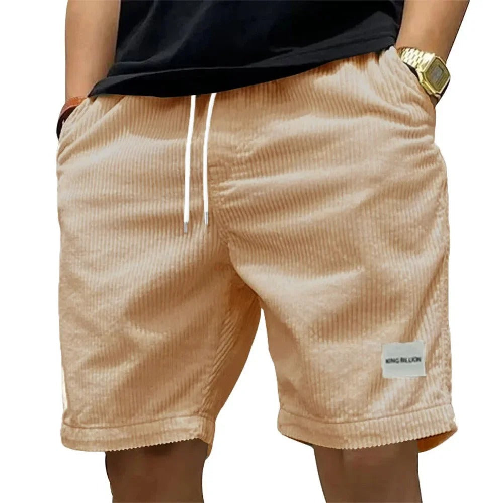 Komfortable retro cargoshorts for menn, med avslappet passform og praktiske lommer for fritid.