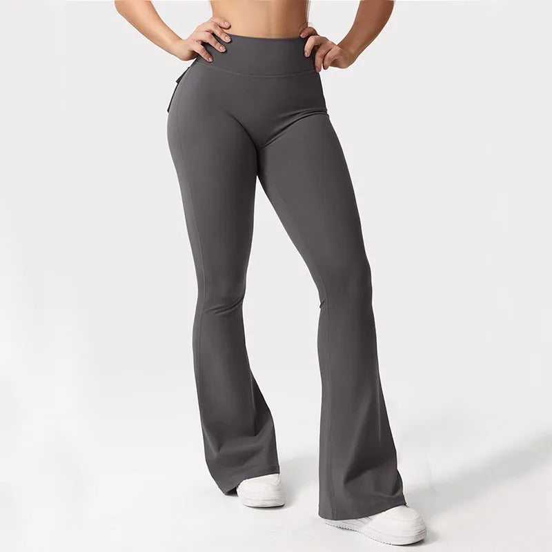Myke, stretchrike dameleggings med høy midje og lommer, gir maksimal komfort under yoga og trening.