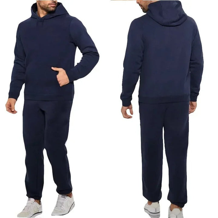 Komplett herre treningsdress sett. Hettegenser og joggebukse for optimal ytelse og sporty stil.
