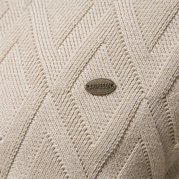 Elegant og komfortabel menns strikket genser med o-hals, langermet design, for en tidløs hverdagsstil.
