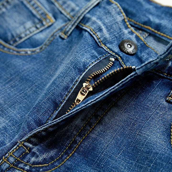Tidløse klassiske herreshorts. Allsidige sommershorts for herre som kombinerer komfort og stil.