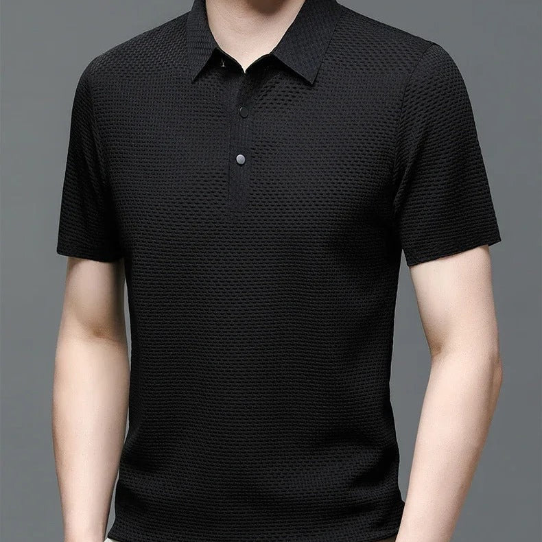 Menns komfortable, pustende poloskjorte. Perfekt herreskjorte for business casual, fritid og sommerstil.