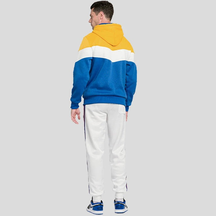 Herre hettegenser med moderne patchwork mønster. Ideell fritidsgensere som kombinerer stil og varme.