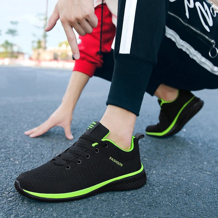 Komfortable og lette sportssko for menn, pustende sneakers for aktive dager og allsidig bruk.