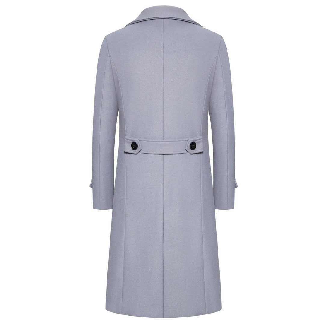 Belte elegant slim fit trenchcoat for menn i svart. Klassisk jakke, stilig yttertøy.
