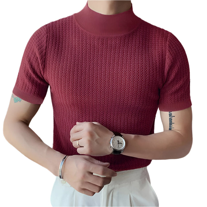 Ensfarget herre topp med høy hals og smal passform. Trendy og allsidig for moteklær.