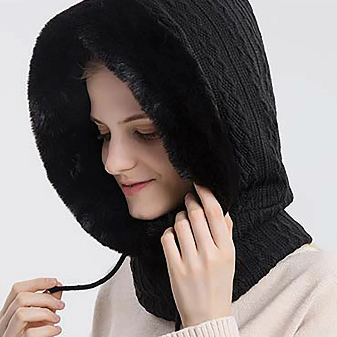 Damesett med varm balaclava og lue, essensielt for vinteren.