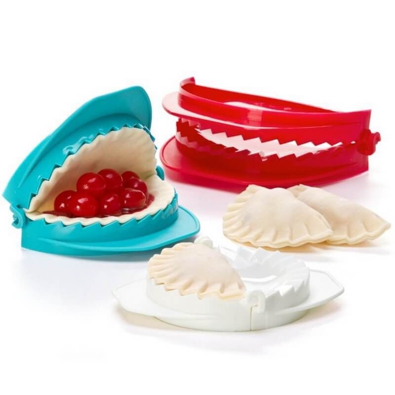 Komplett deigpressesett for kjøkken. Enkel forming av paier, dumplings og bakverk. Effektiv matlaging.