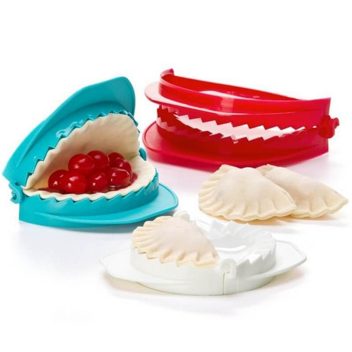 Komplett deigpressesett for kjøkken. Enkel forming av paier, dumplings og bakverk. Effektiv matlaging.