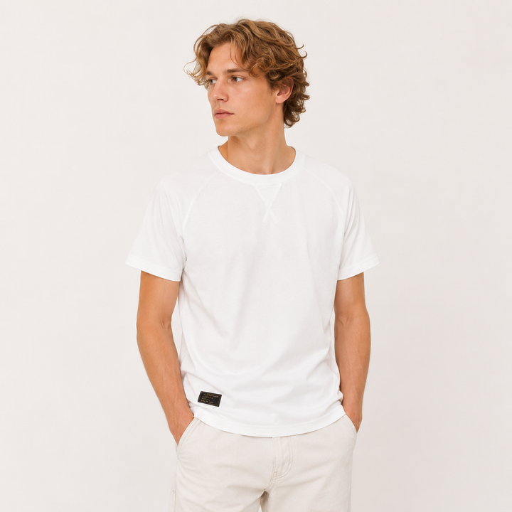 Løs passform herre t-skjorte i vasket bomull, kaffe. Vintage streetwear stil, komfortabel og trendy.