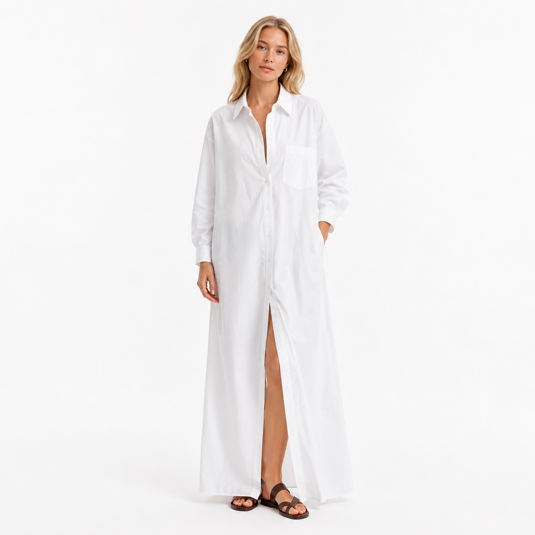 Hvit elegant dame maxikjole med knapper og sidesplitt; perfekt sommerkjole.