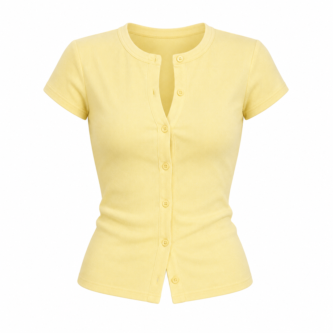 Enkel, stilren dame t-skjorte med kortermede ermer og klassisk rund hals. Slim fit for allsidig bruk.
