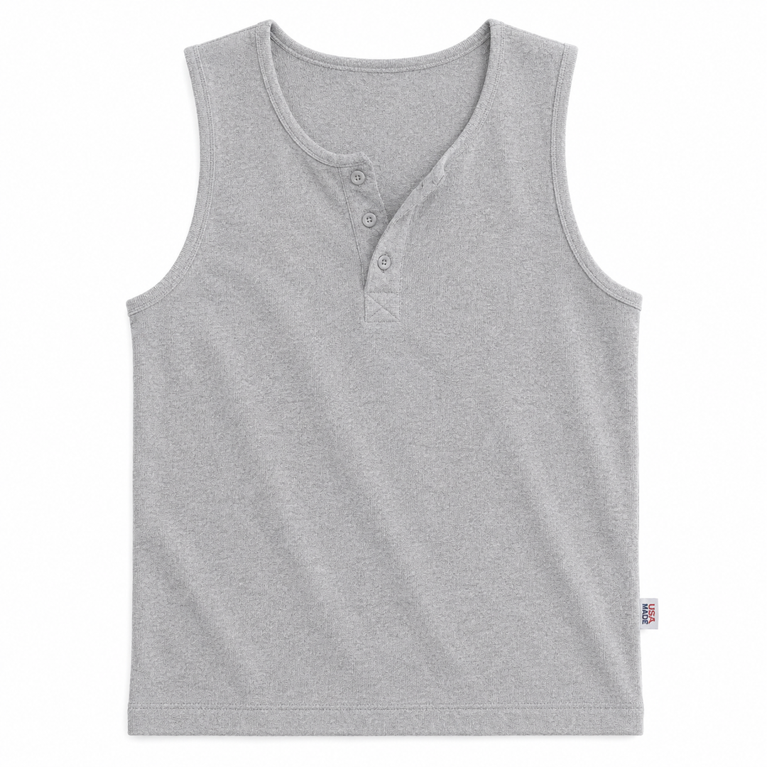Komfortabel herre sommertopp; ermeløs tanktopp med knapper. Perfekt for varme dager og casual mote.