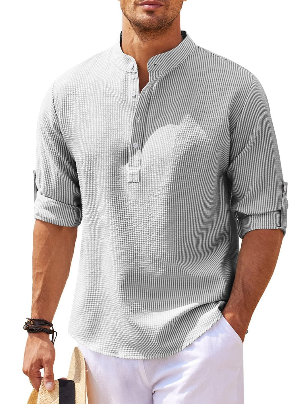 Allsidig langermet linskjorte for menn. Ideell som casual sommerskjorte eller elegant fritidsplagg i lin.
