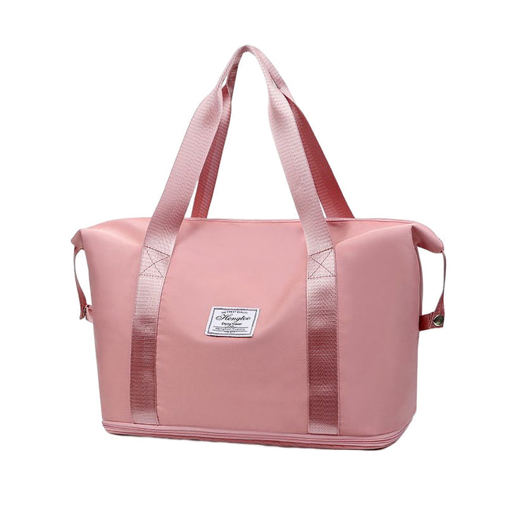 Unisex messenger bag med stor kapasitet og praktisk våtseparasjon for organisering.