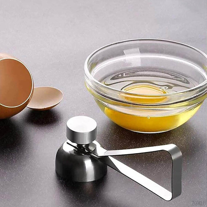 Praktisk eggeknekker i rustfritt stål for problemfri tilberedning av egg. Ideell for frokost og baking.