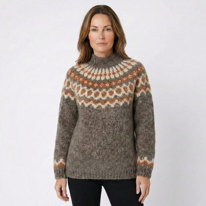 Dame islandsk ullgenser med klassisk nordisk mønster. Varm og komfortabel strikkegenser for vinter og høst.