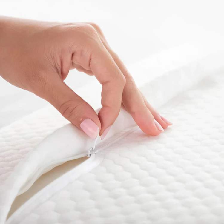 Ergonomisk helsepute som avlaster nakke og rygg. Fremmer bedre søvnkvalitet og generell velvære.