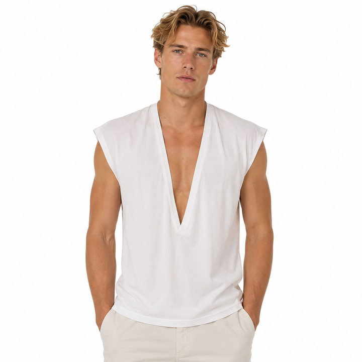 Behagelig herre tanktopp med dyp V-hals. Perfekt ermeløs topp for stilfull og avslappet sommerbruk.