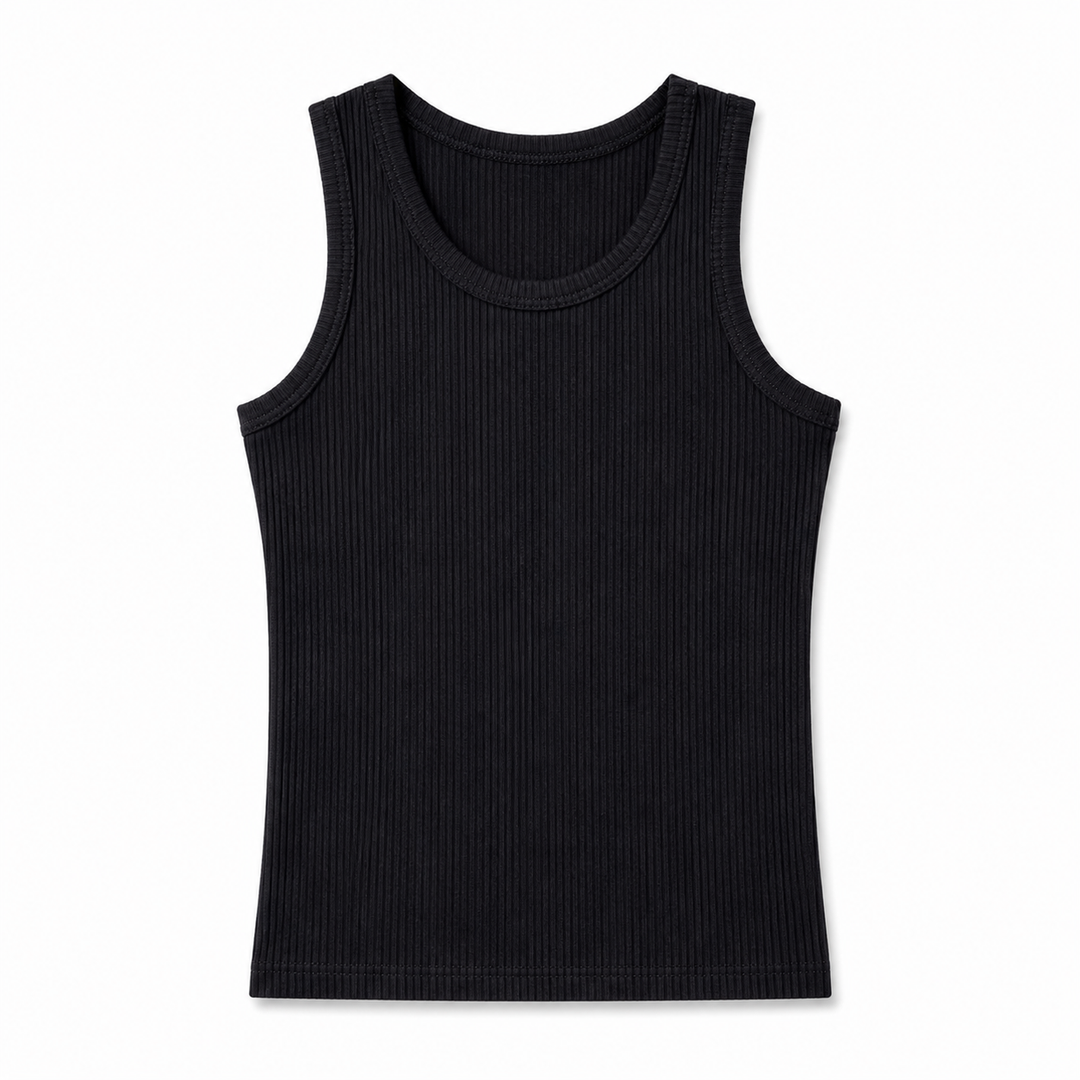 Figurnær herre tanktop med rund hals; et sporty og moderne basisplagg. Ideell som muskeltopp eller gymwear.
