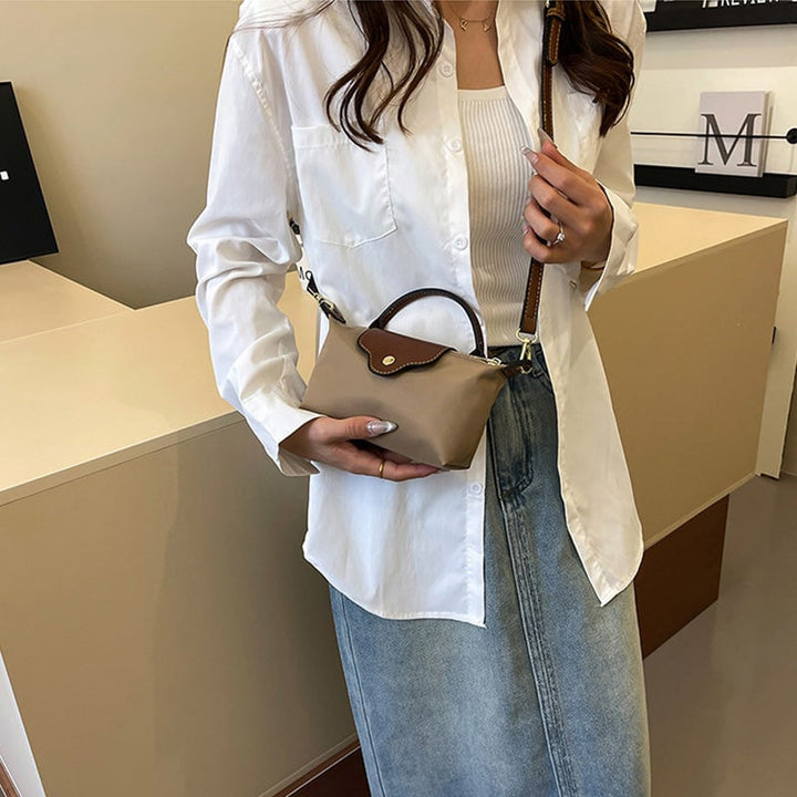 Moderne fargeblokk nylonveske, en elegant mini crossbody veske for den motebevisste dame.