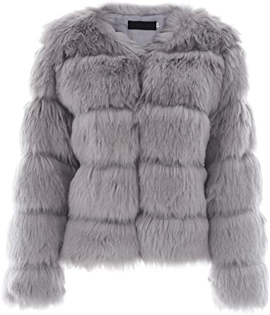 Motebevisst fuskepelskåpe, lang modell. Varm og fluffy yttertøy som utstråler eleganse.