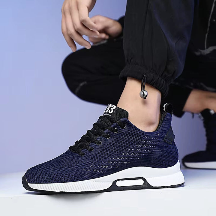 Sporty herresko med 6 cm diskret høydeøkning, perfekte som casual joggesko.