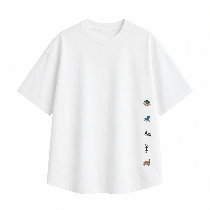 Vintage inspirert herre t-skjorte med unike broderte detaljer. Løs passform for en kul og komfortabel streetwear-stil.