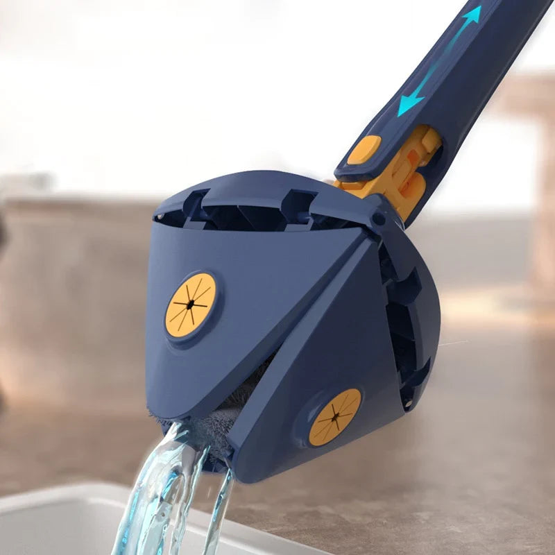 Trekantmopp med innovativ klemme for håndfri rengjøring av ulike overflater som gulv og vegger.