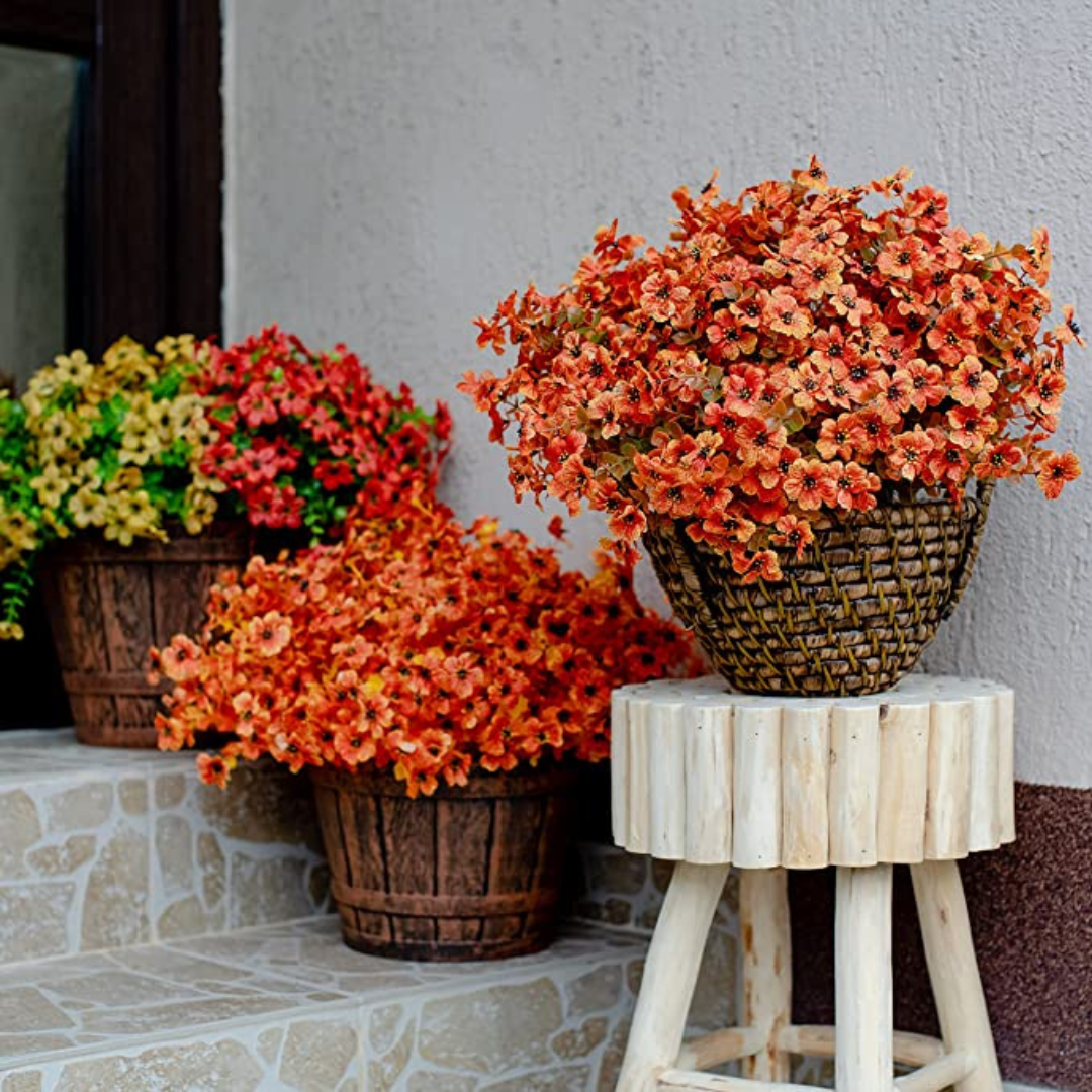 Vakre vedlikeholdsfrie blomster til innendørs. Realistiske og holdbare hjemmeinnredningsdetaljer.