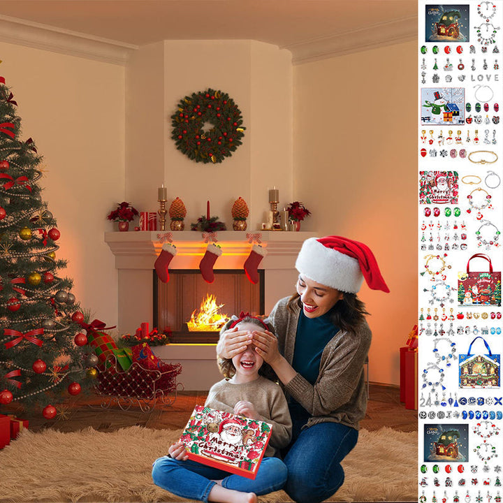 To ferdige julearmbånd laget med sjarmperler fra DIY adventkalenderen for barn.