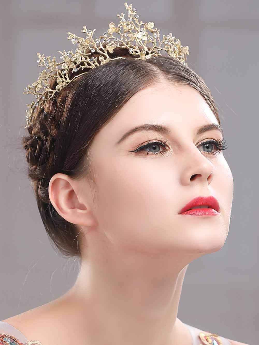 Kvinner gull hårtilbehør: Barokk krone med øyenstikkere & glitrende rhinestones. Ideell for arrangementer.