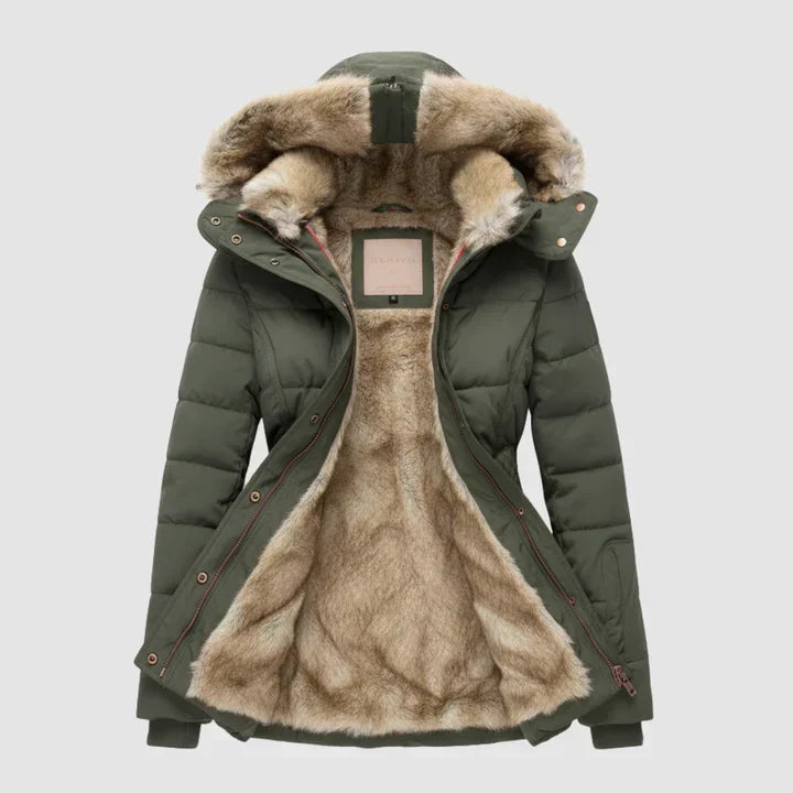 Myk, fôret kvinners padded jakke med hette. Varm og komfortabel vinterjakke for dame.