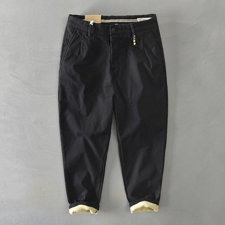 Herre tapered chino bukser i beige farge, perfekt for casual hverdagsstil og komfortabel fritid.