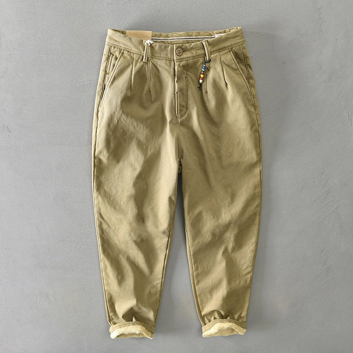 Stilige herre tapered chinos i bomull, ideelle for både arbeid, hverdag og casual mote med god komfort.
