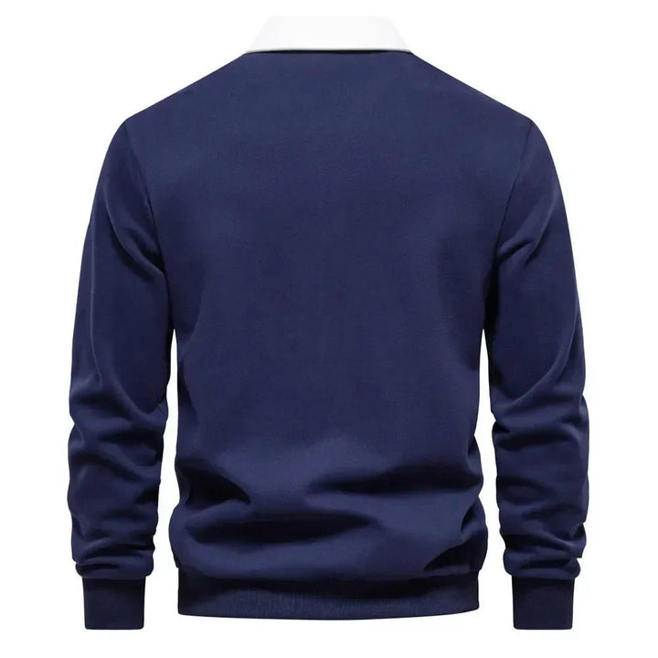 Beige komfortabel herre polo genser, langermet sweatshirt med stilren kontrastkrage. Til golf og fritid.