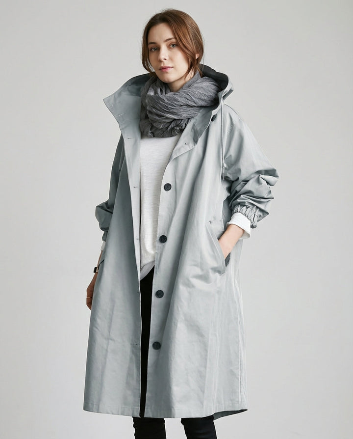 Klassisk trenchcoat for kvinner med hette, elegant yttertøy perfekt for høst og vinter.