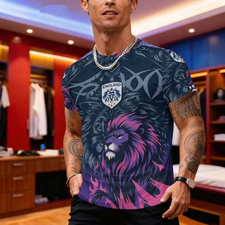 Herre England Lion fotballskjorte med klassisk design. WC2026 t-skjorte i pustende polyester, rund hals og korte ermer.