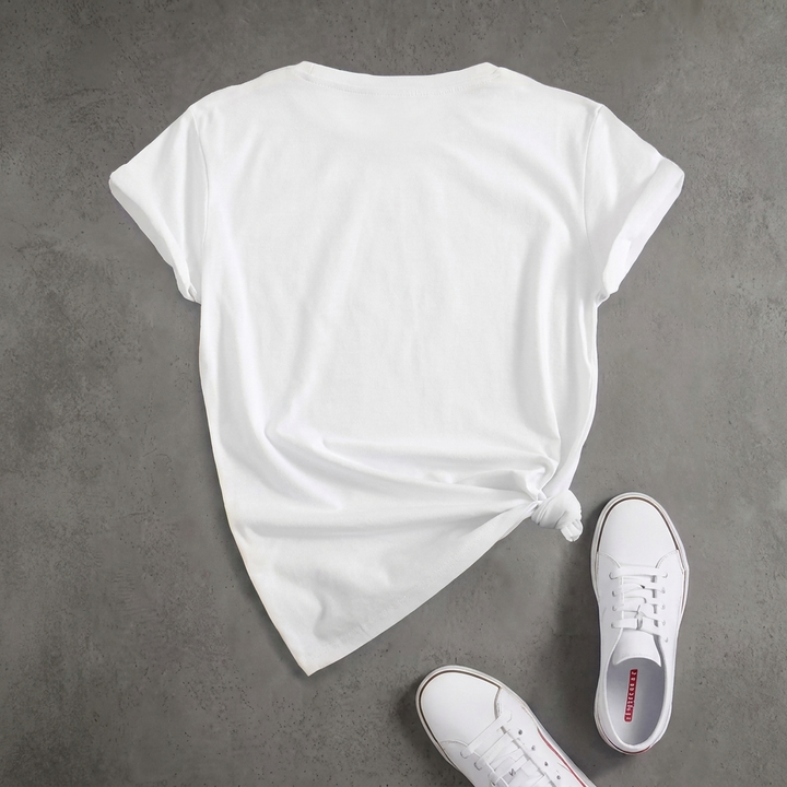 Pustende England fotball T-skjorte i polyester for kvinner. Perfekt som sportsklær eller casual sommerantrekk.