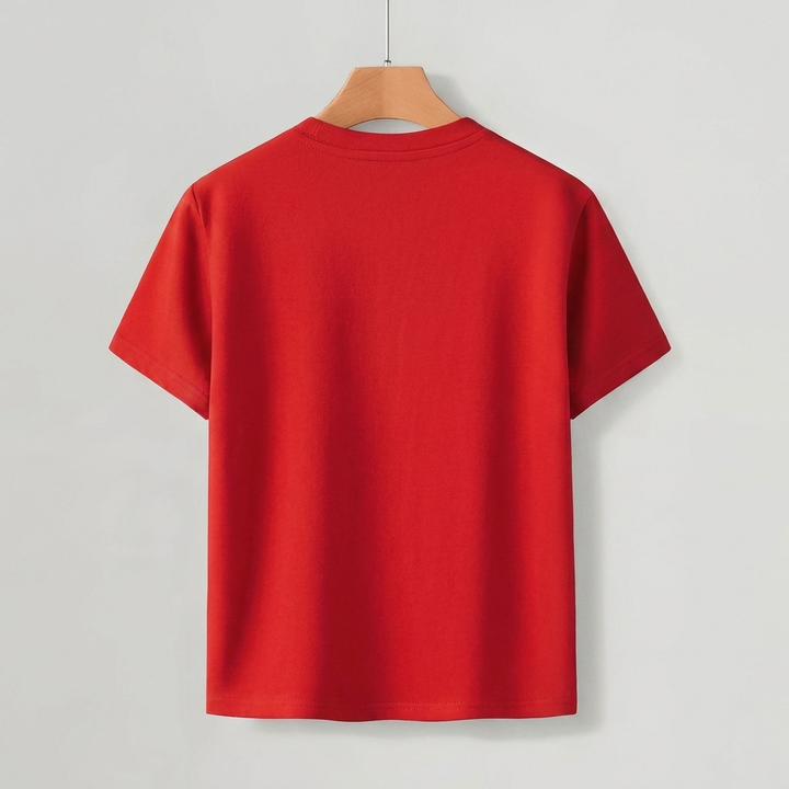 Detaljert visning av vintage England fotballskjorte, pluss størrelse for herrer. Flott for kamper og fritid.