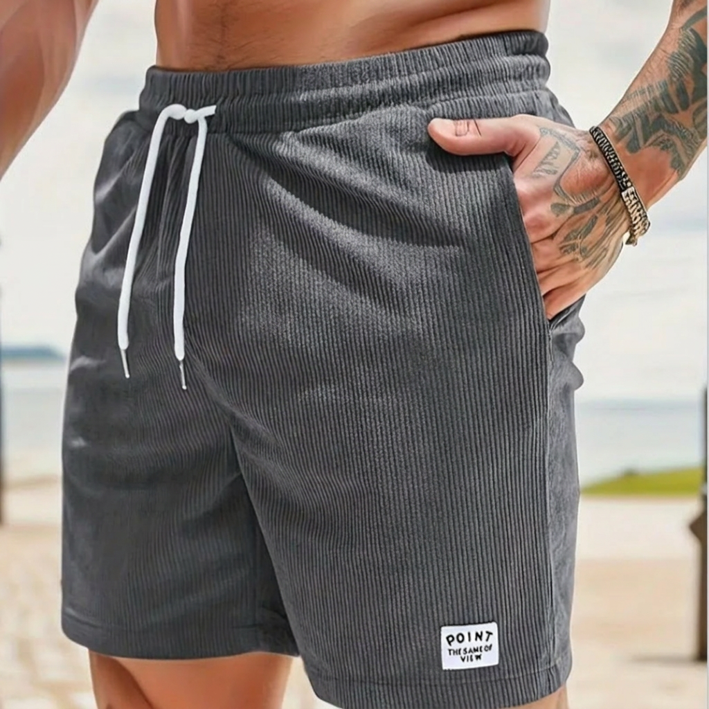 Fargerike snøringshorts for menn i rød; perfekte strandklær & behagelige hverdagsshorts.
