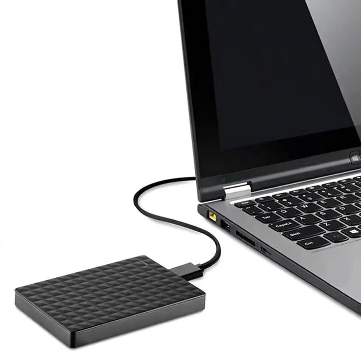 Ekstern USB 3.0 harddisk, kompatibel med PC, Mac, konsoll. Rask backup og sikker datalagring.