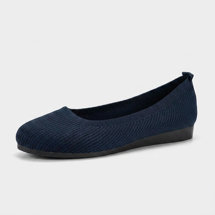 Komfortable flate damesko, slip-on med rund tå. Perfekte for en lett og luftig følelse.